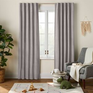 Target Threshold Soft Gray Room Darkening Curtains
6 curtains included 
50Wx84L